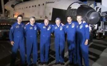 endeavour_crew2