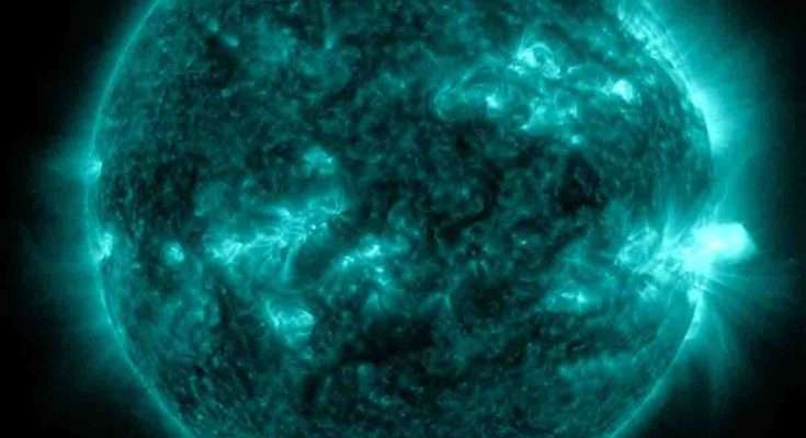 Eruzioni solari in corso, tempeste geomagnetiche in arrivo il 26 e 27 aprile 2024