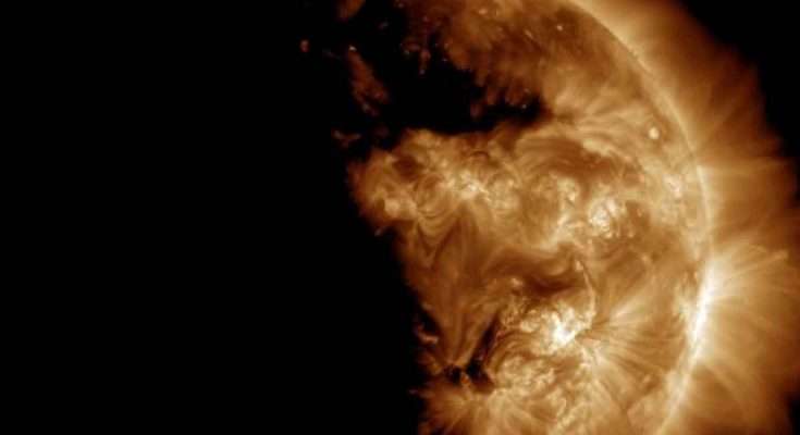 Vento solare in arrivo nei prossimi 3 giorni