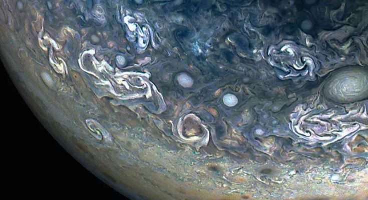 nuvole di Giove Juno NASA